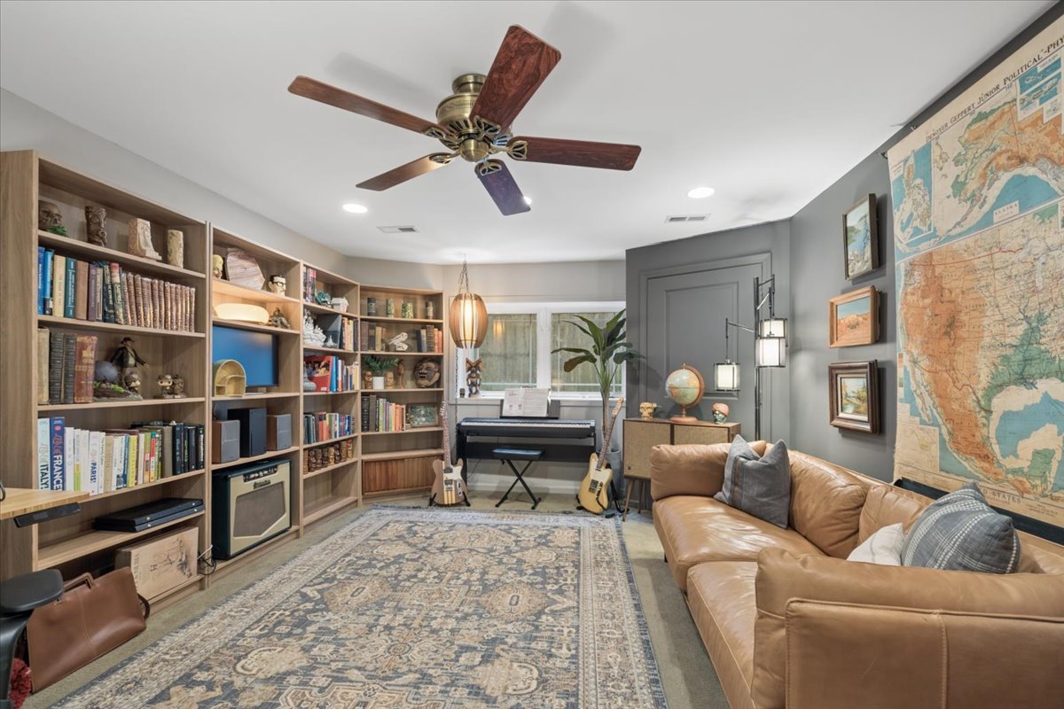 1311 Carlisle Place
