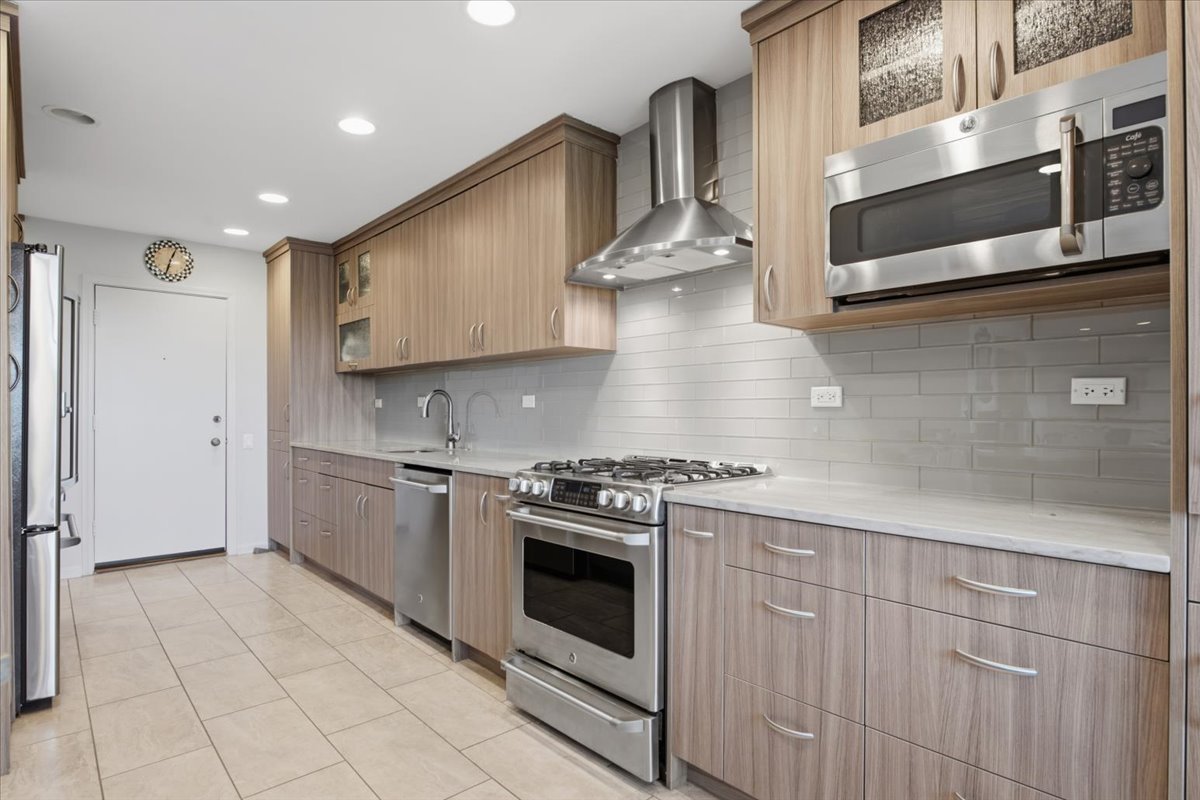 3810 Mission Hills Road Unit: 505