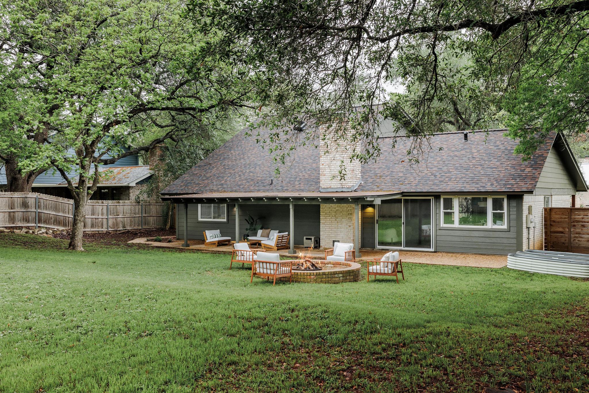 2401 Vassal DR