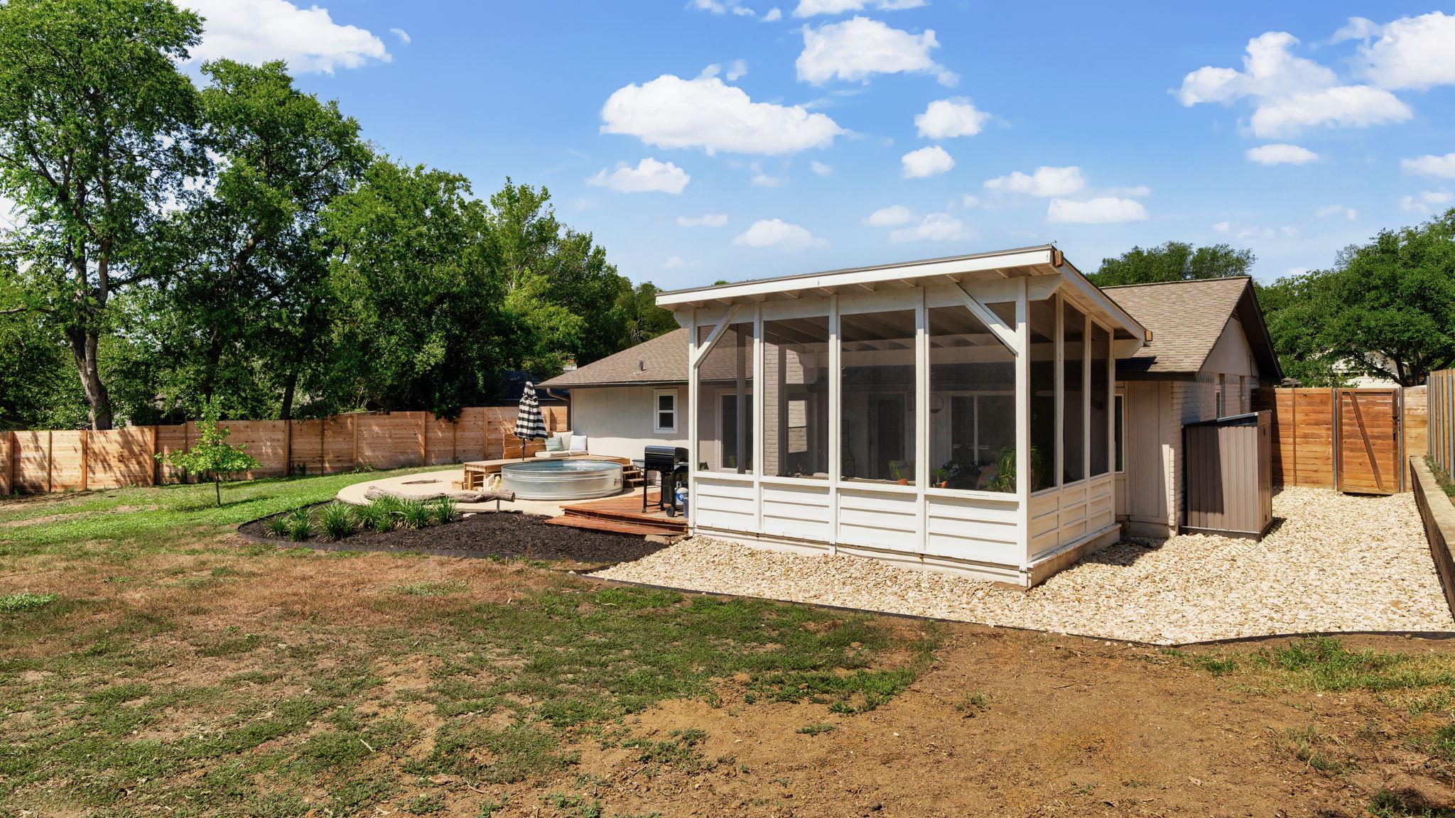 2207 Stone River DR