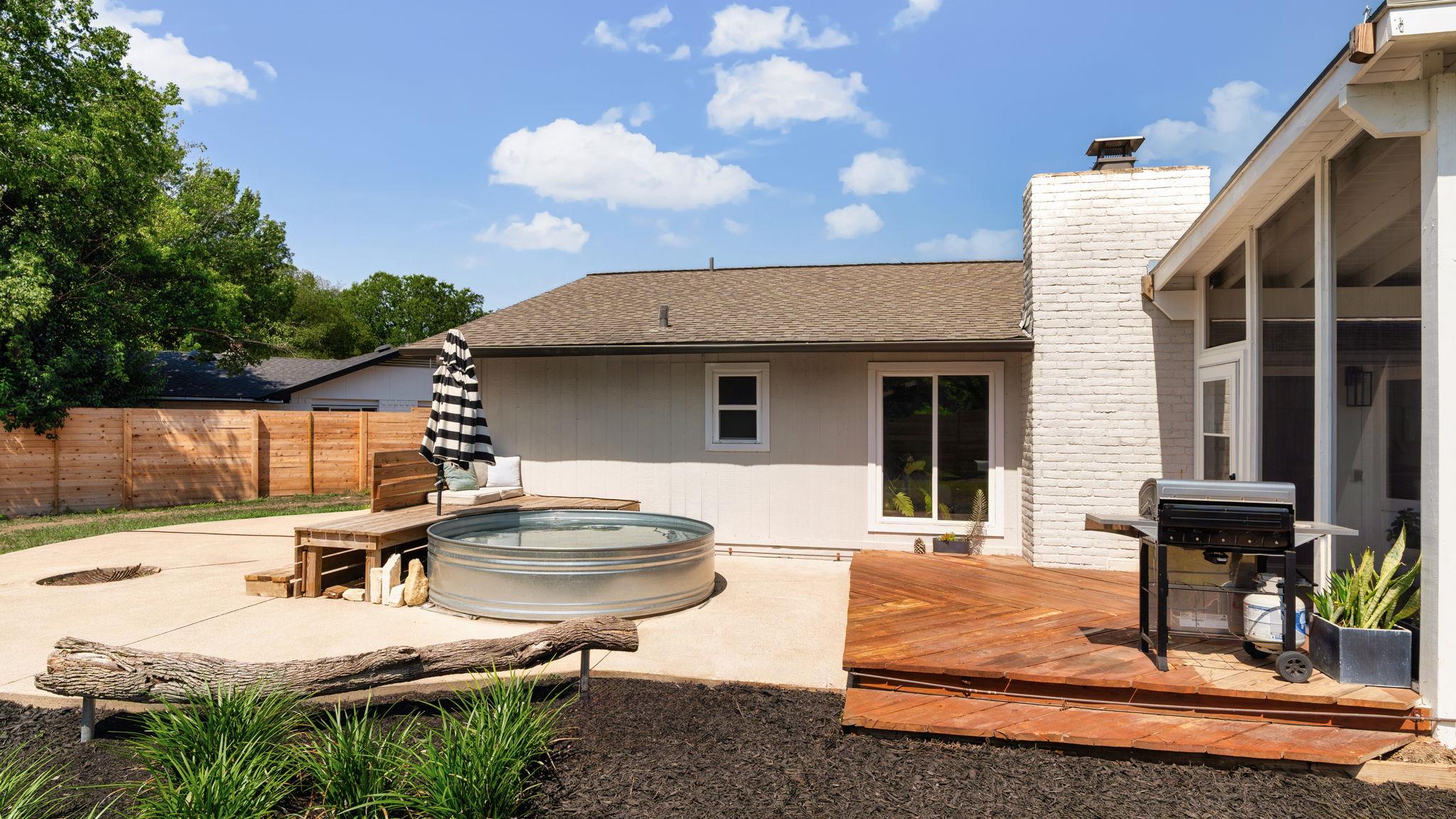 2207 Stone River DR