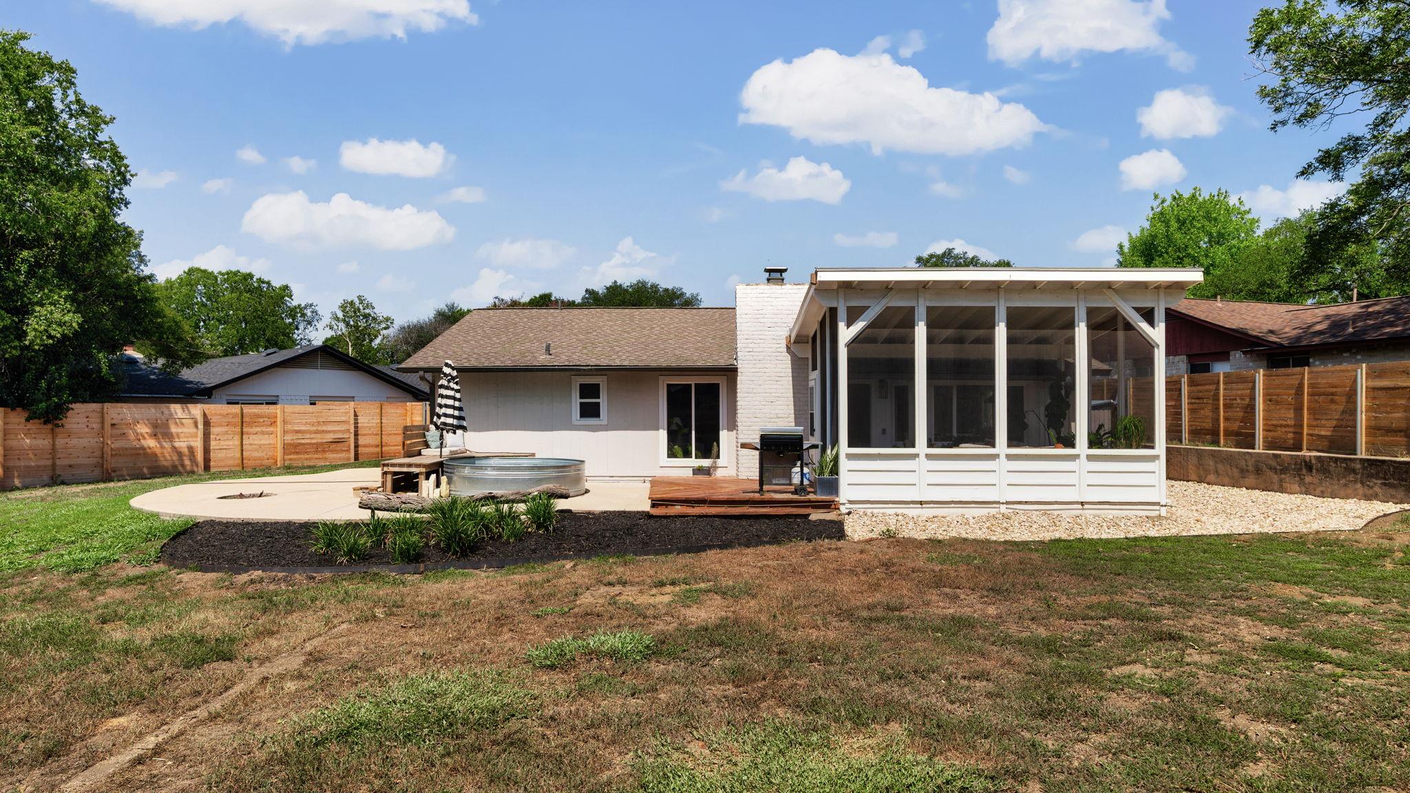 2207 Stone River DR