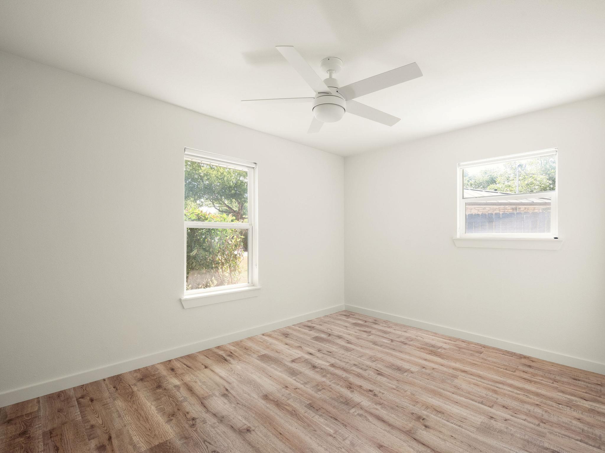 3009 Val DR