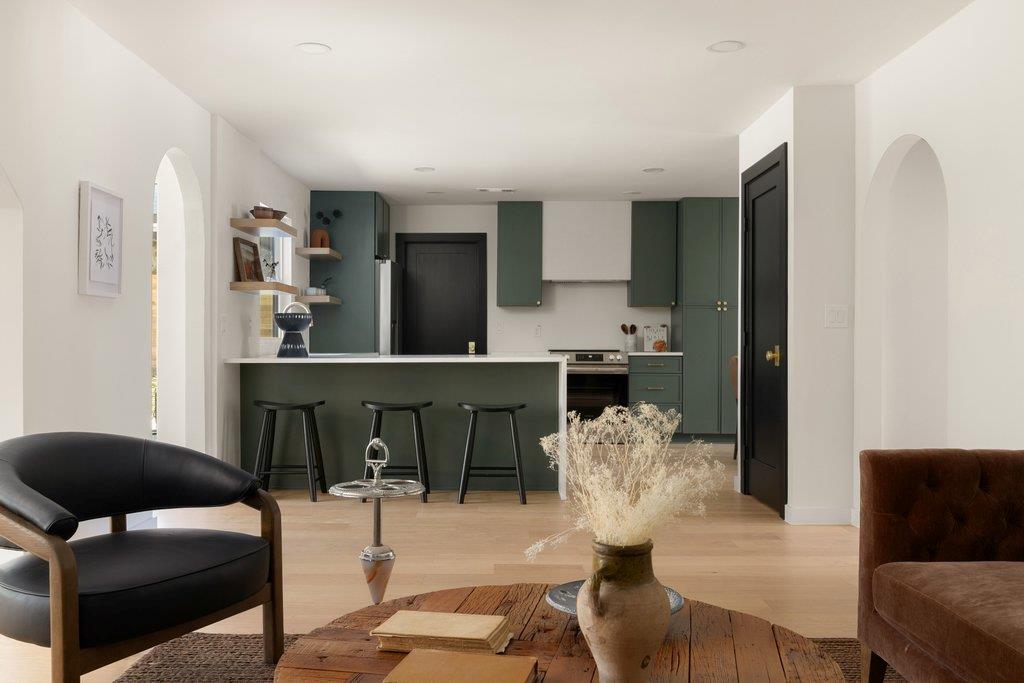 2210 Comburg Castle WAY