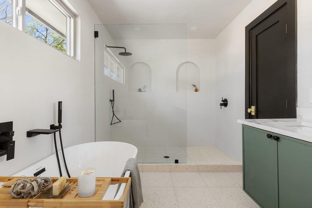 2210 Comburg Castle WAY