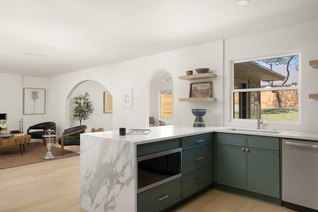 2210 Comburg Castle WAY