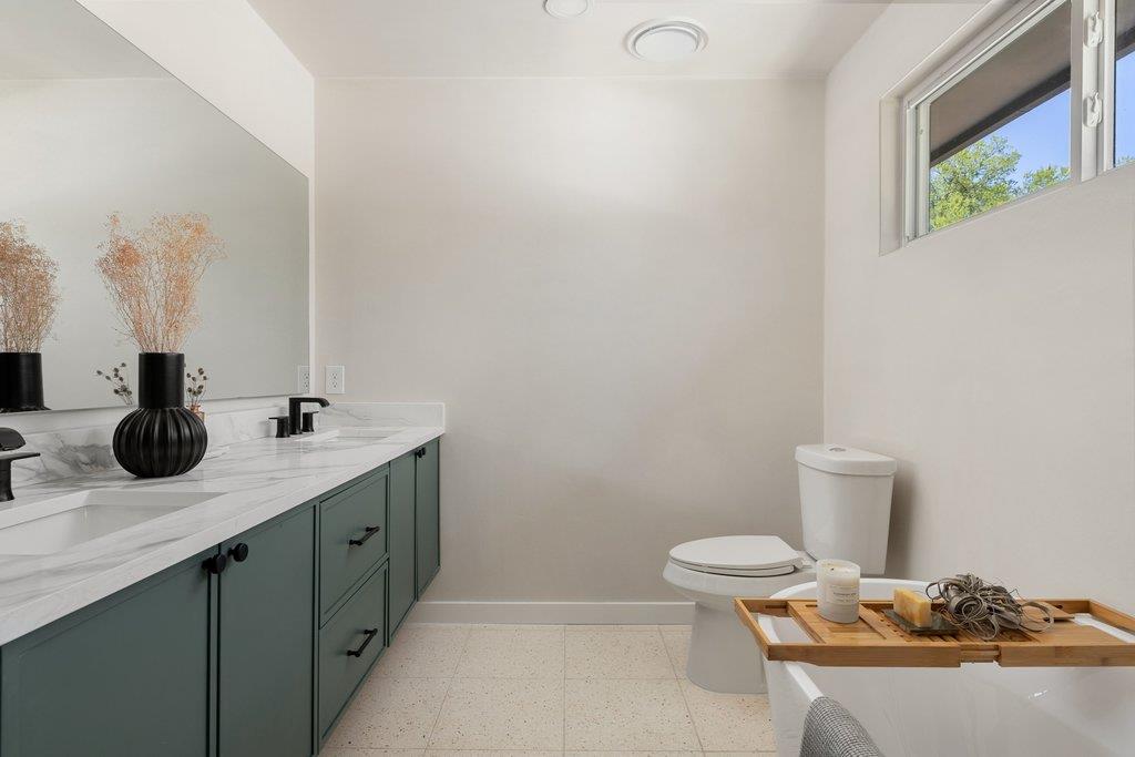 2210 Comburg Castle WAY