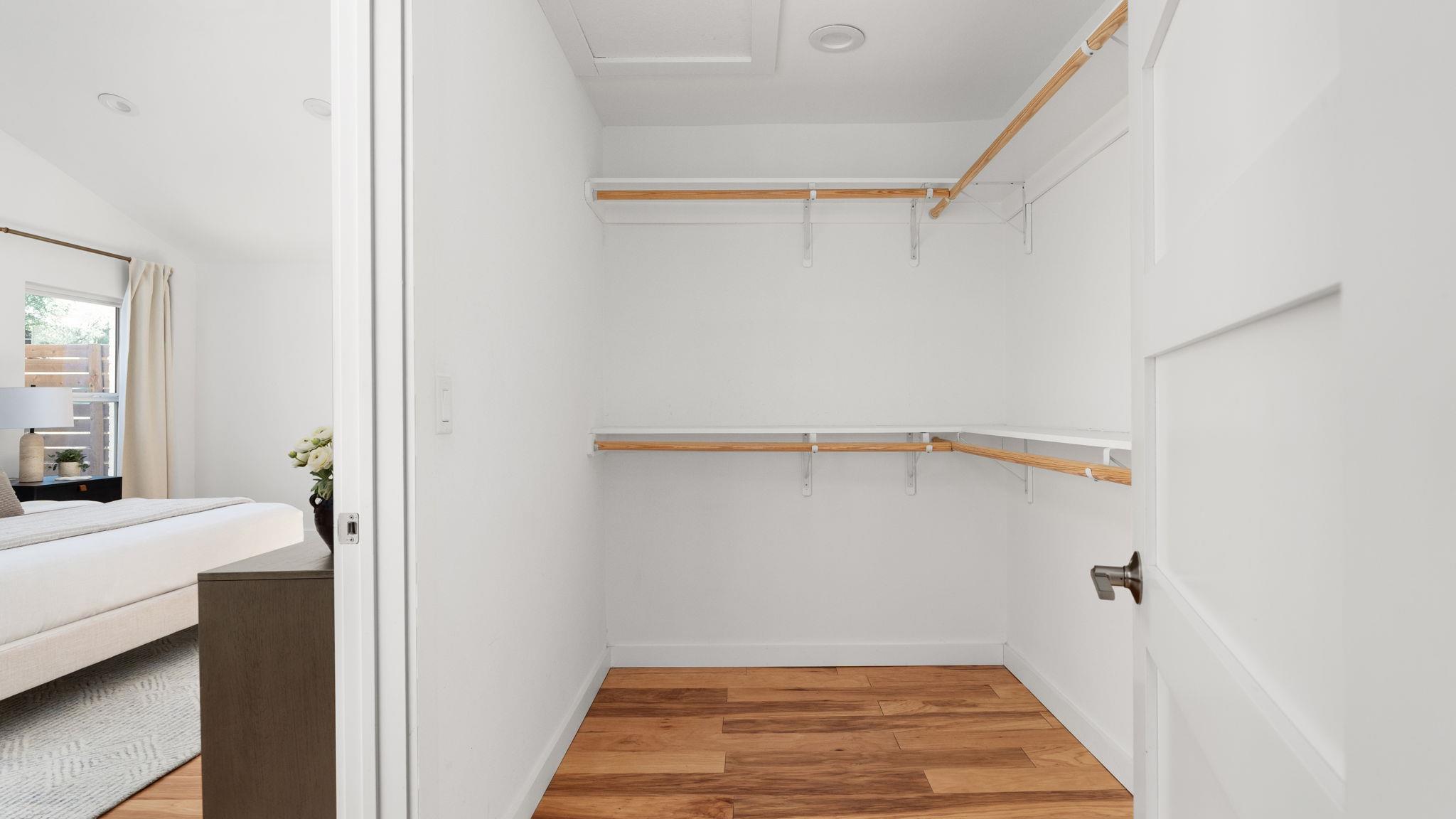 3500 Santa Monica DR