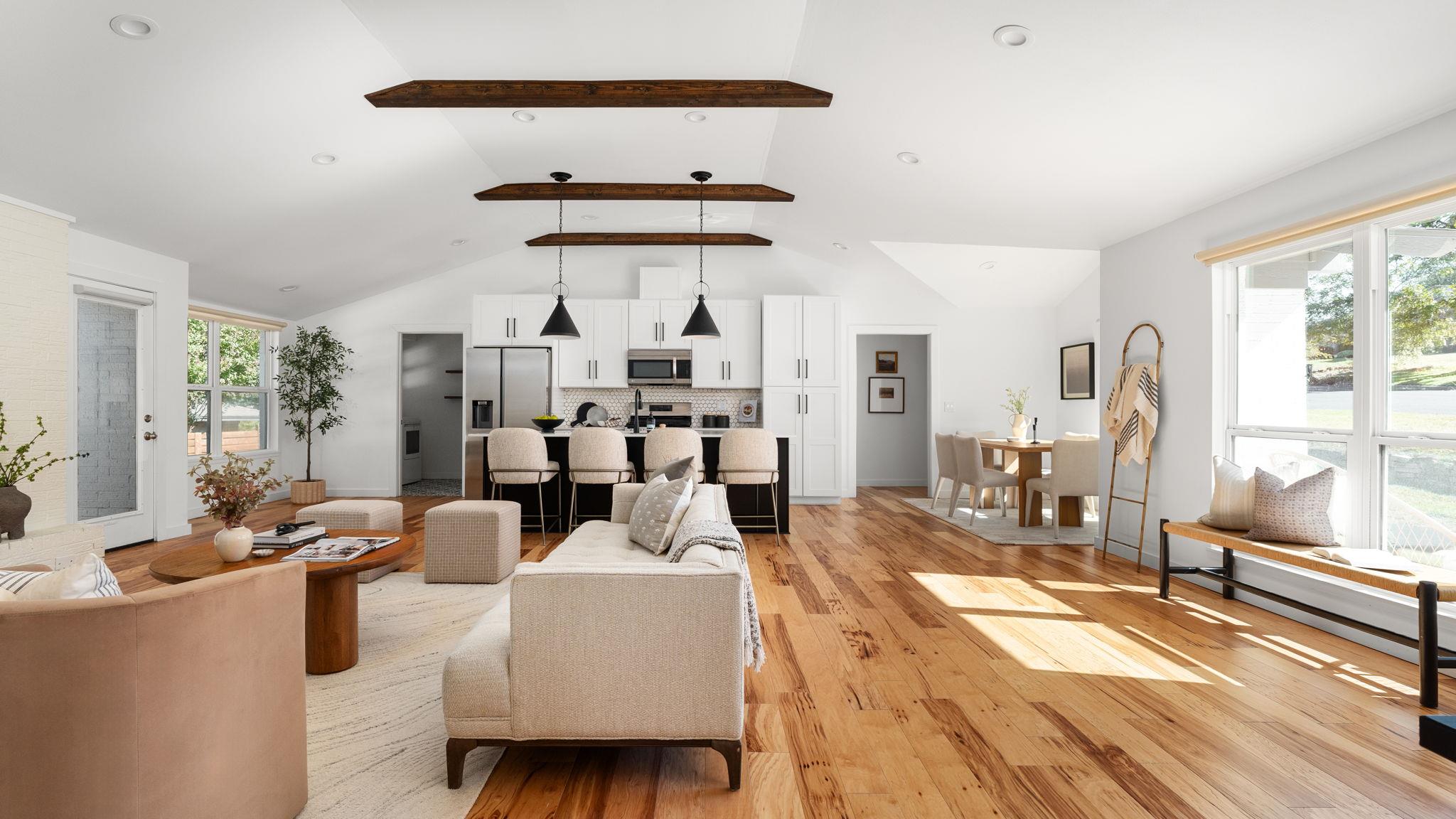 3500 Santa Monica DR