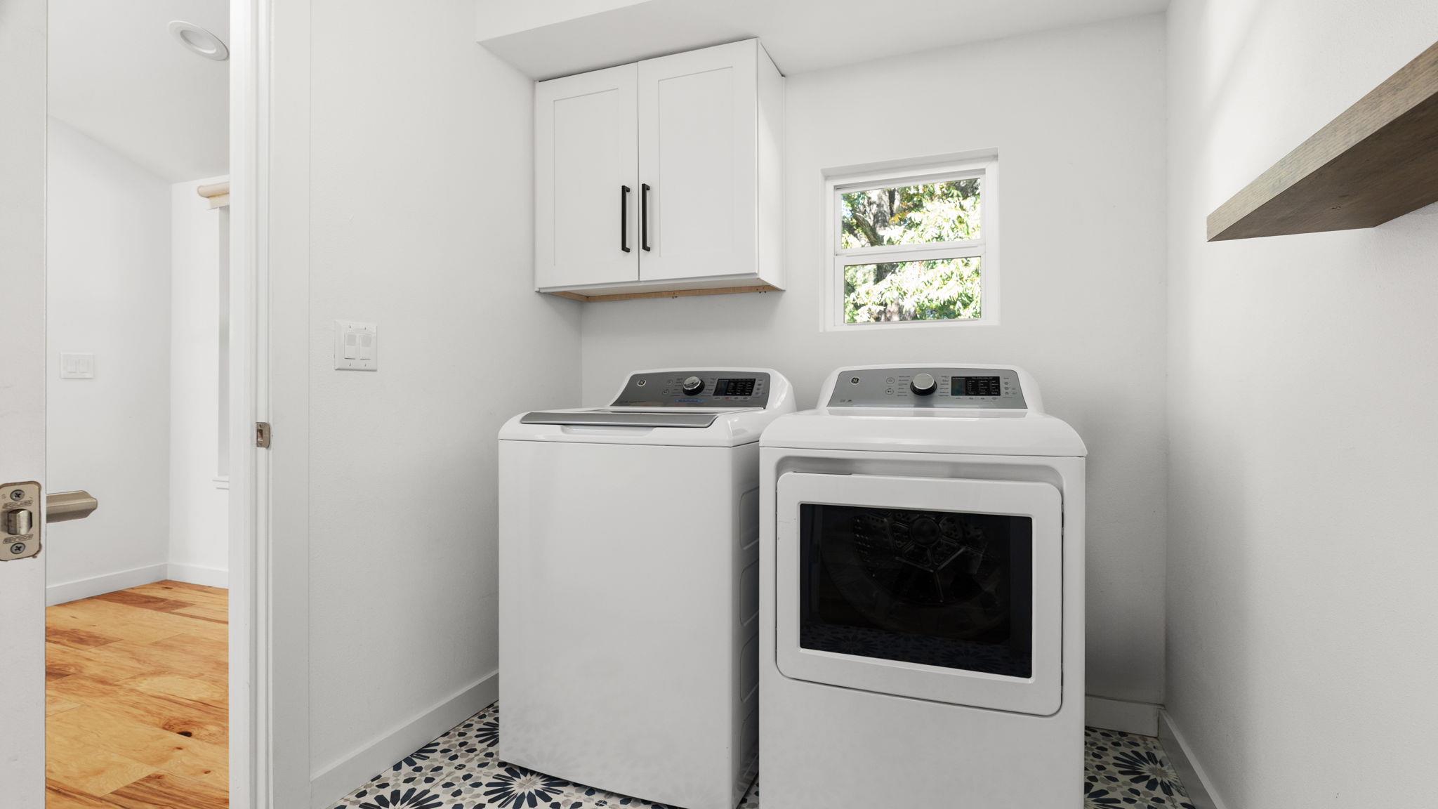 3500 Santa Monica DR