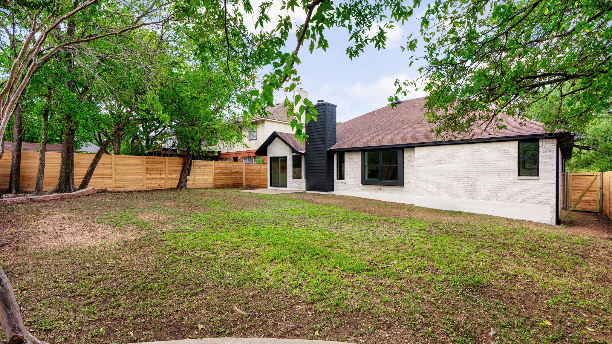 10518 Redmond RD