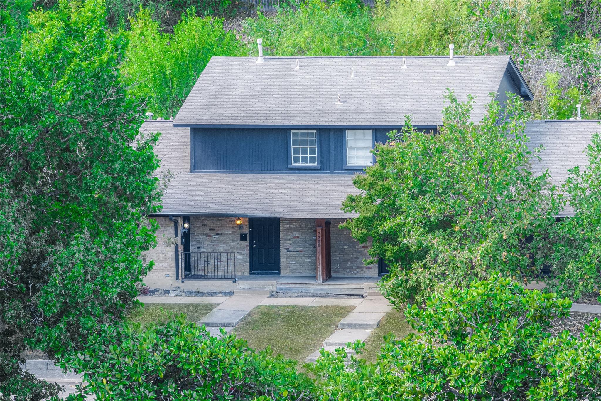 7200 Creekside DR # C