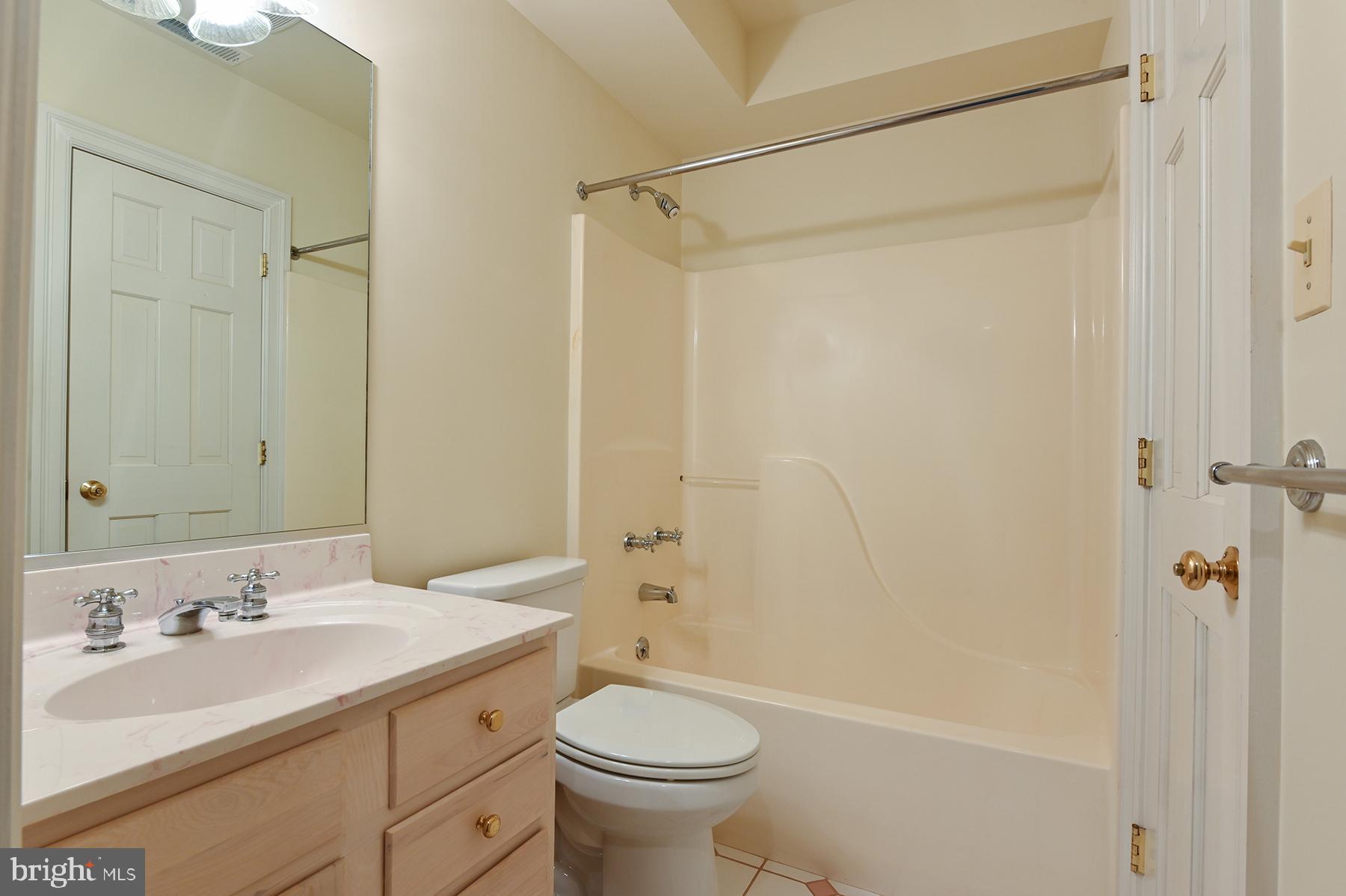 3419 Hidden River View Rd