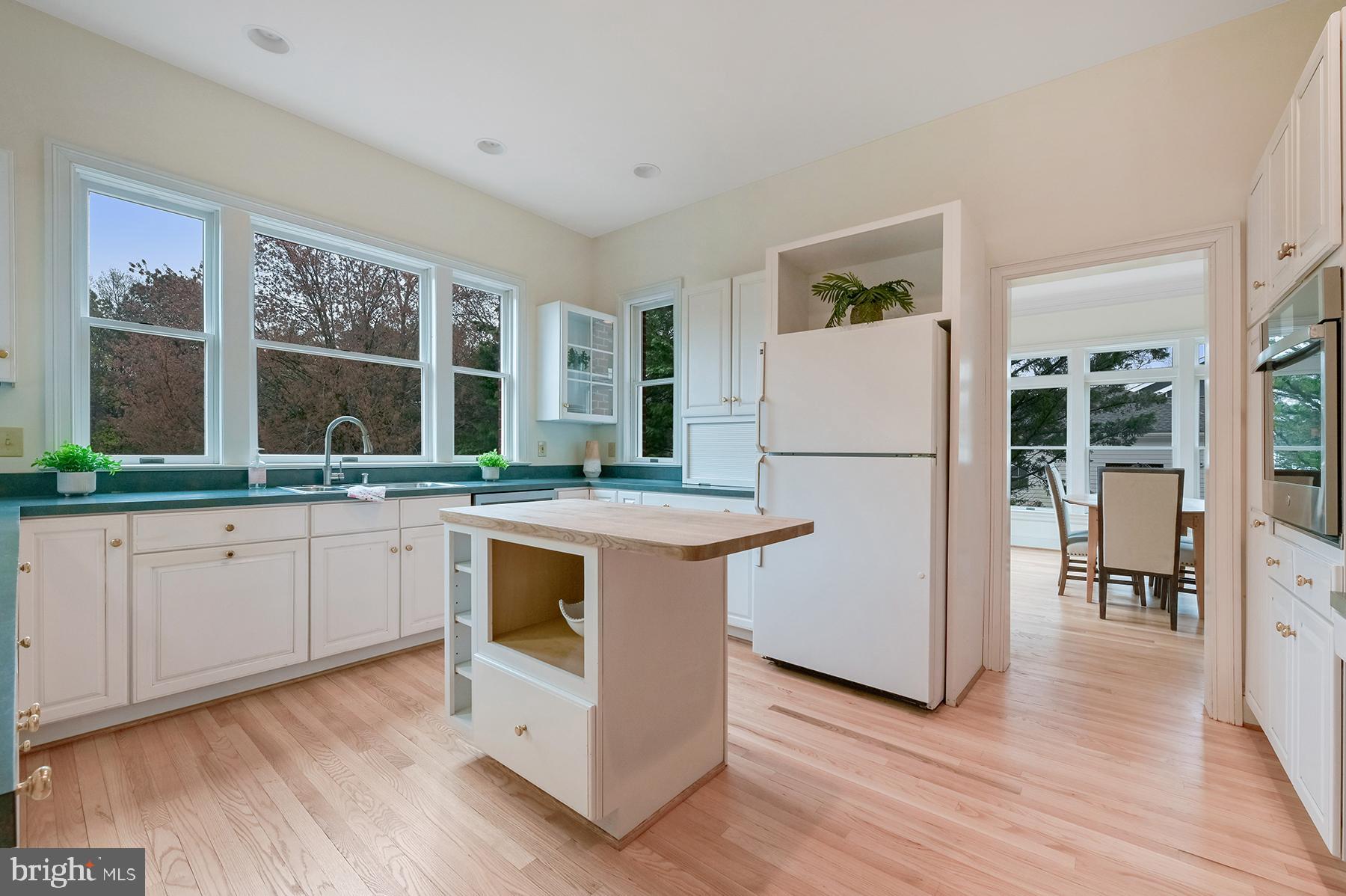 3419 Hidden River View Rd