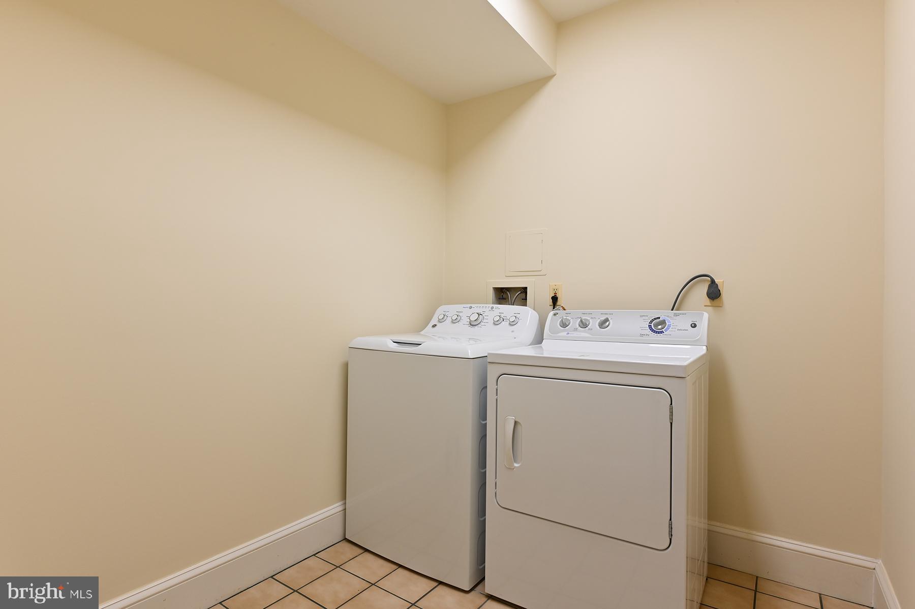 3419 Hidden River View Rd