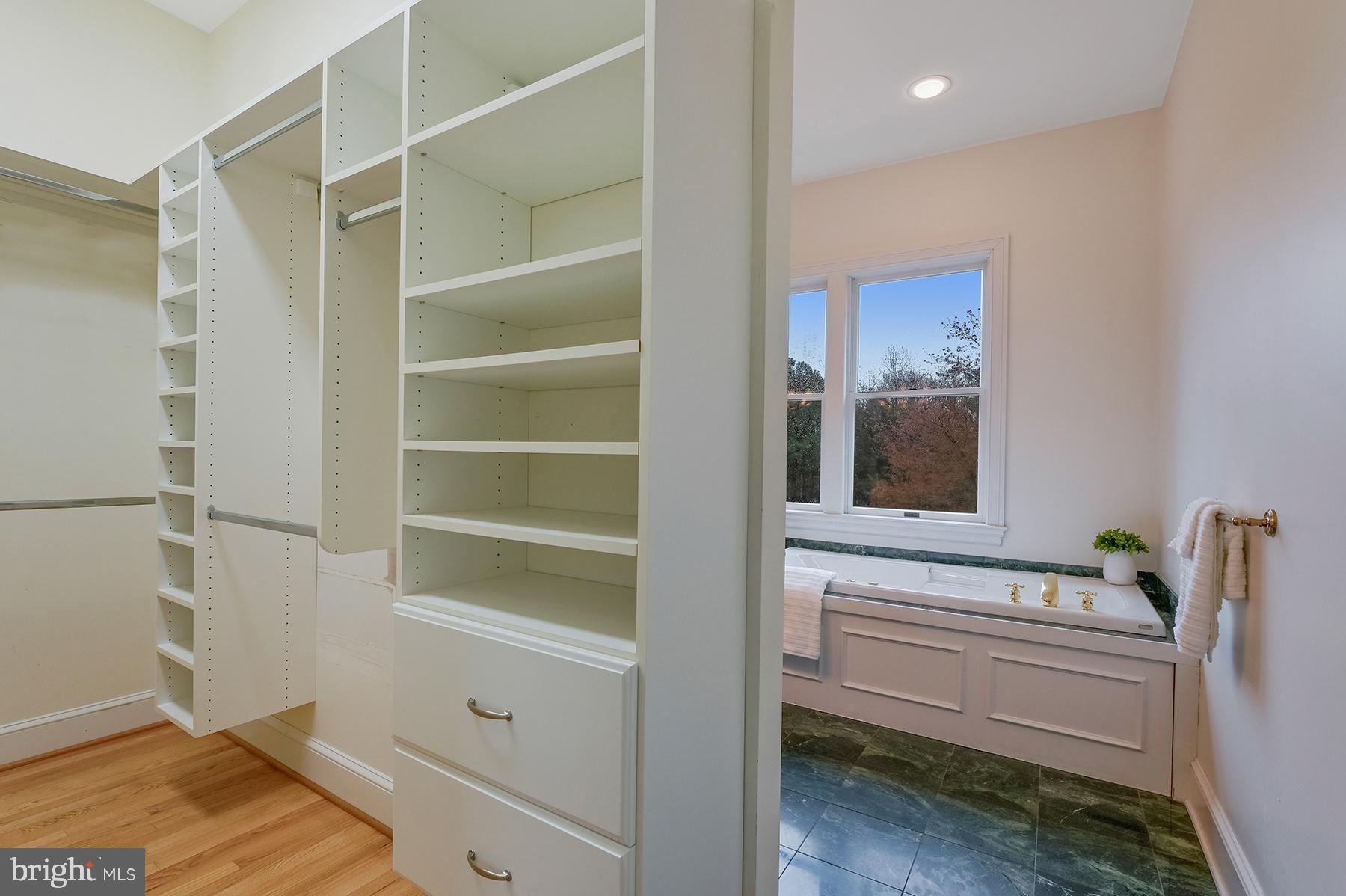 3419 Hidden River View Rd