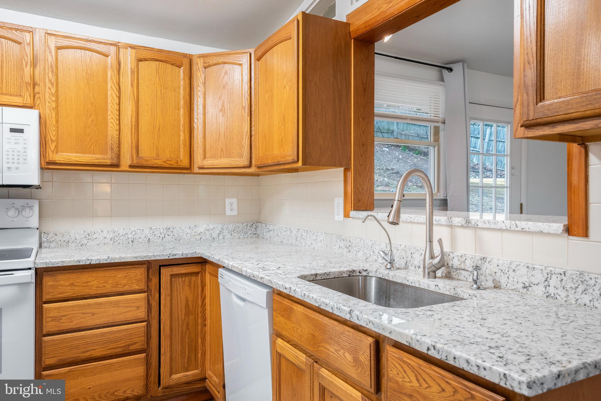 435 Walnut Dr