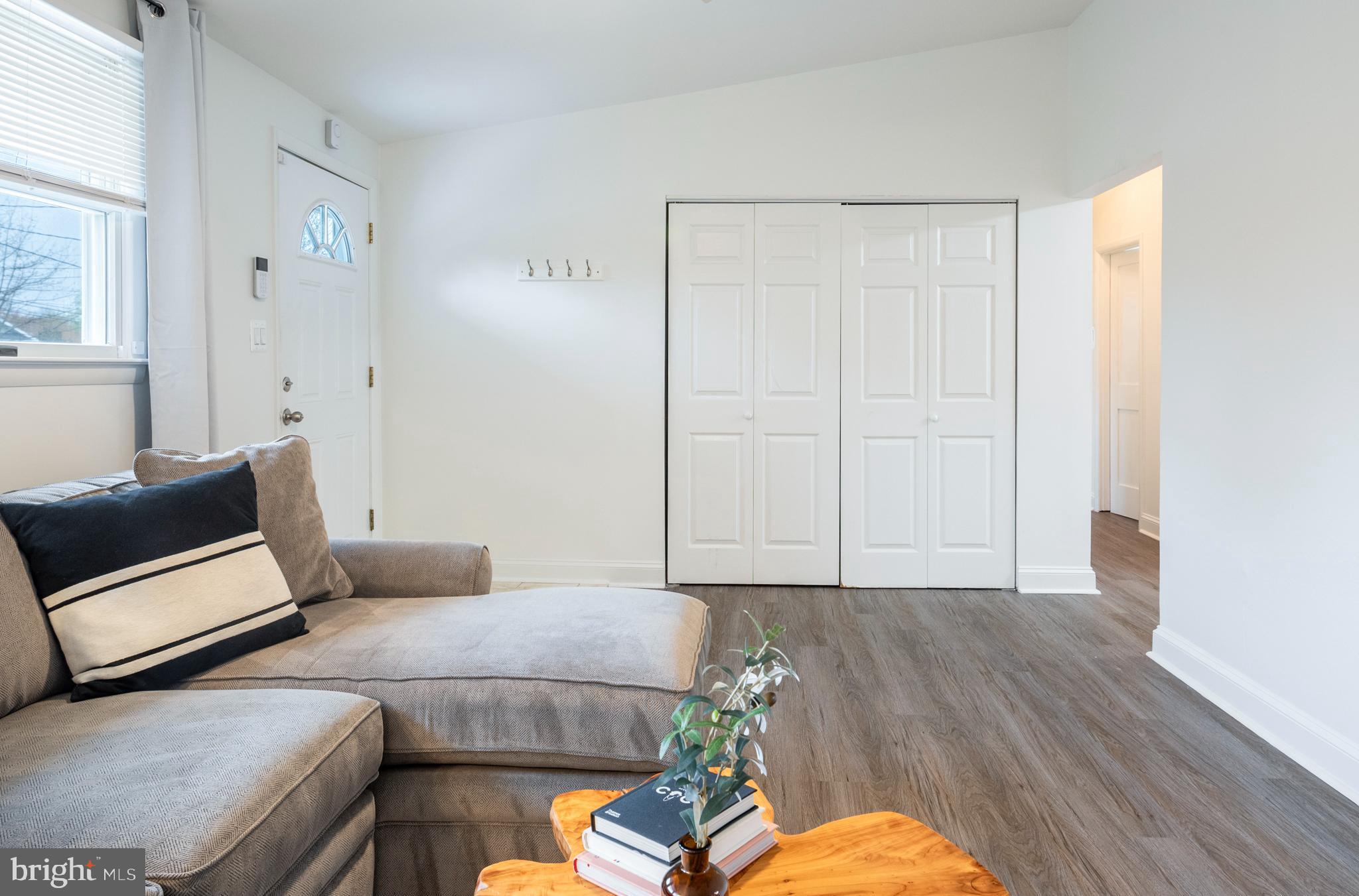 435 Walnut Dr