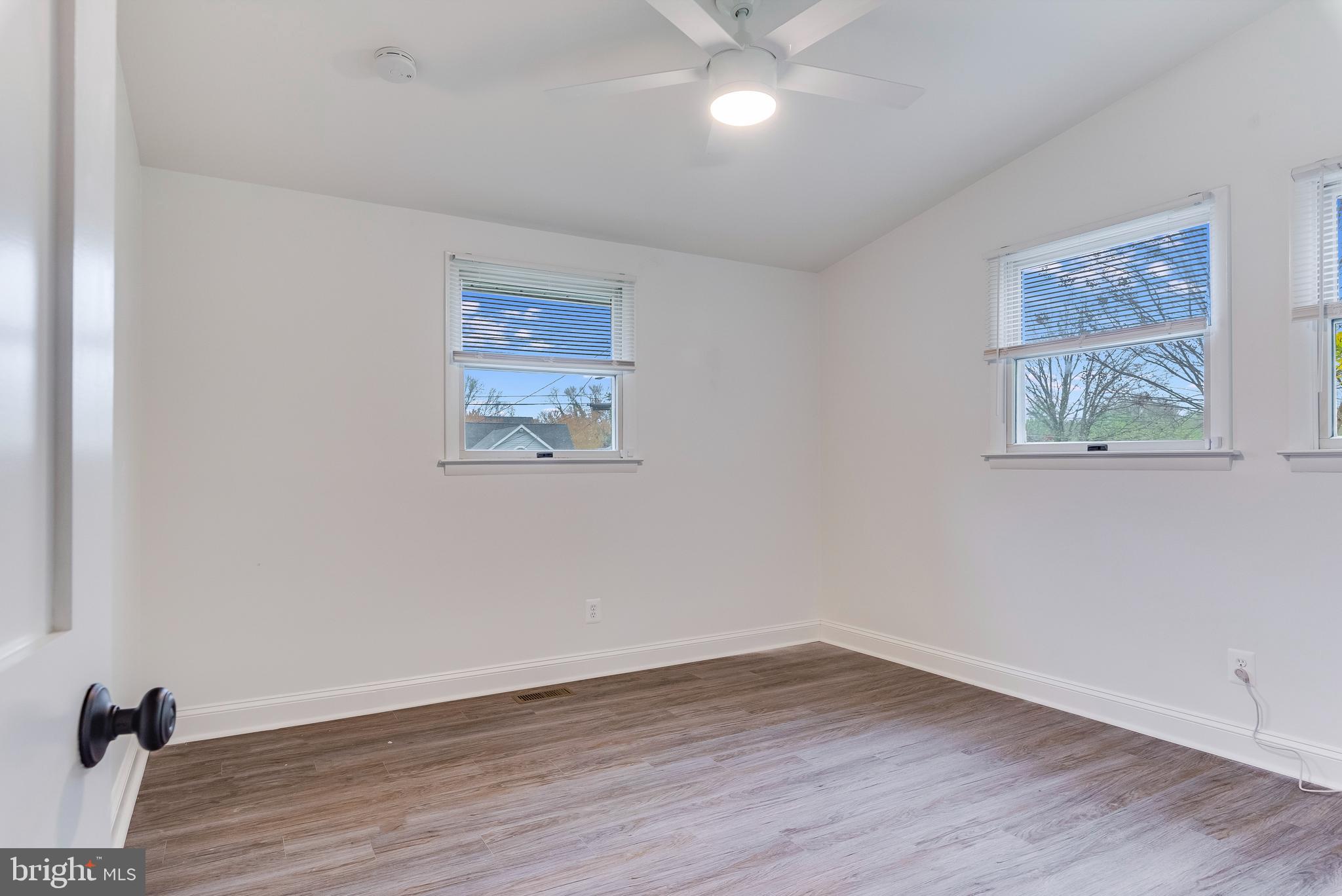435 Walnut Dr