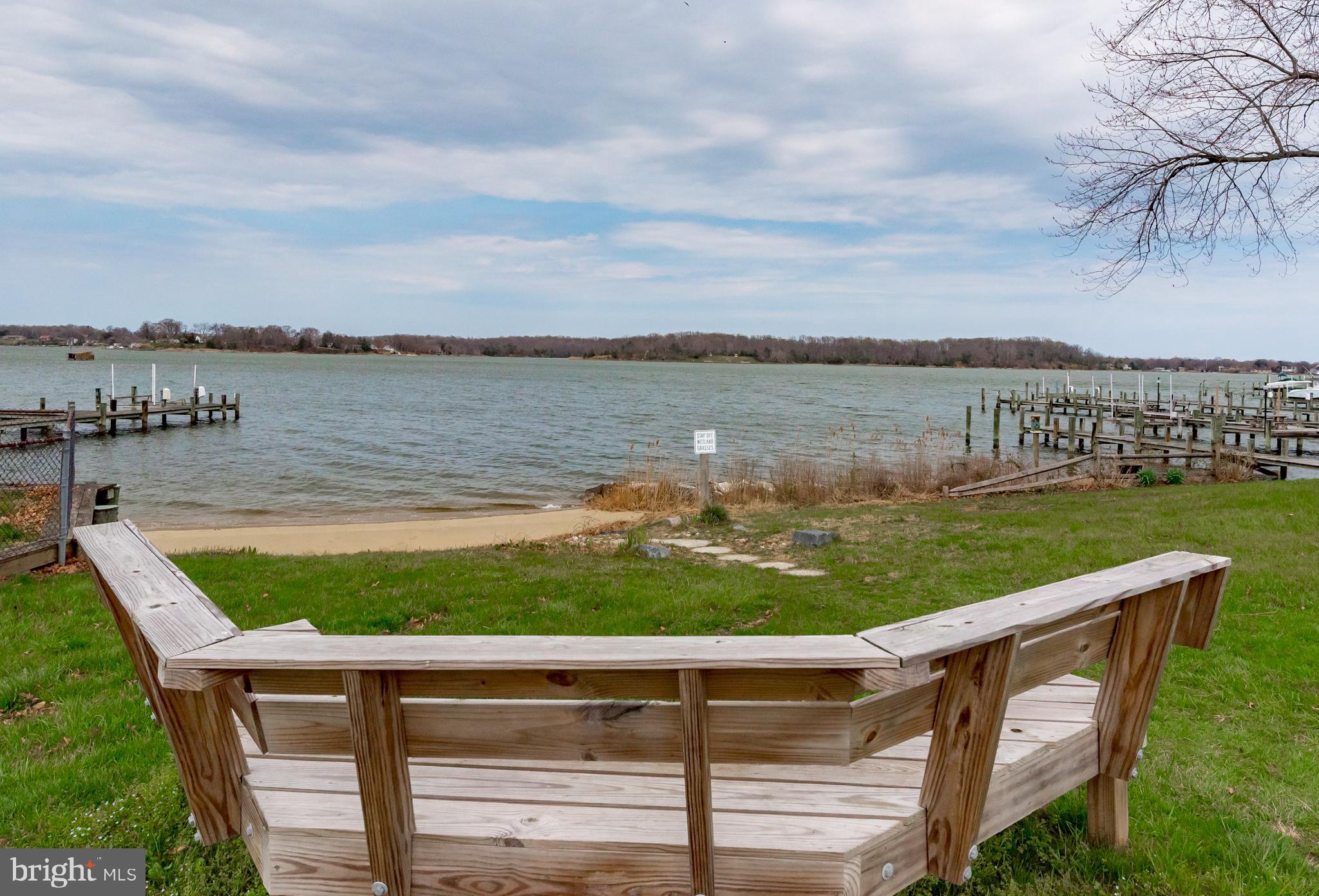 435 Walnut Dr