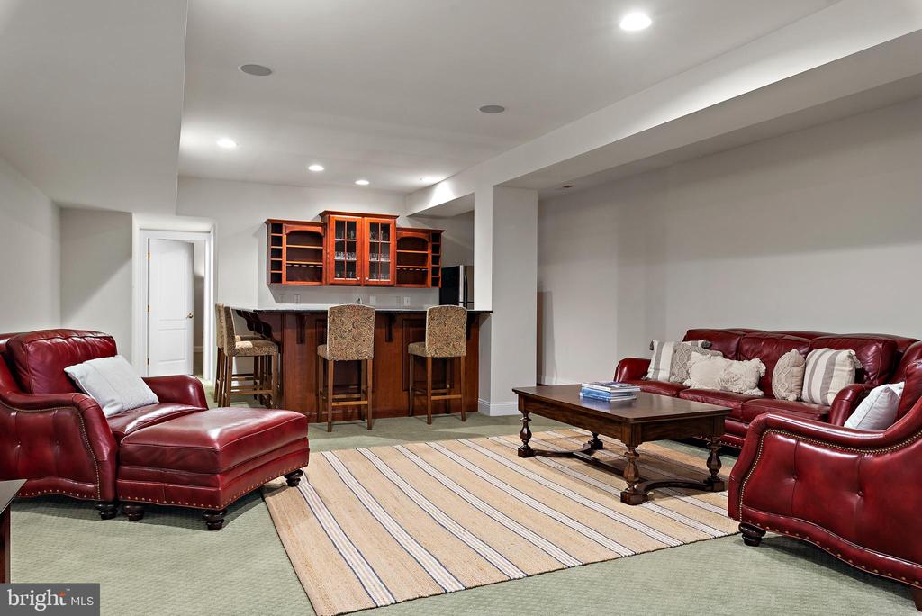 1416 Paddocks Ct