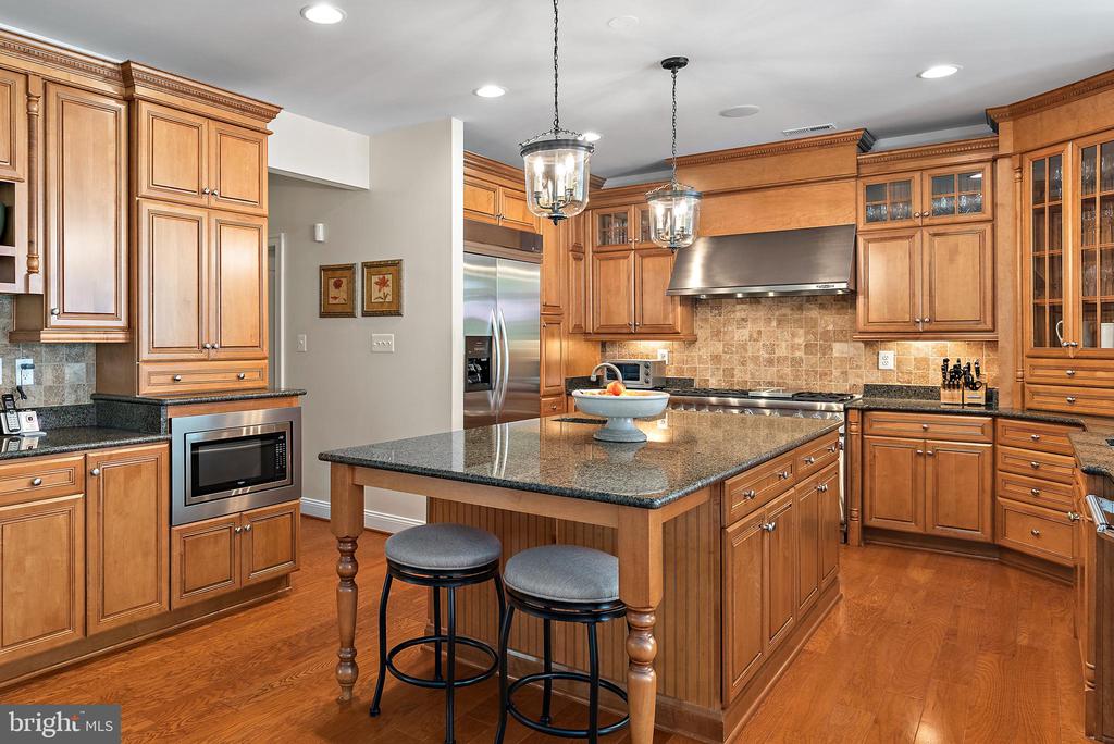 1416 Paddocks Ct