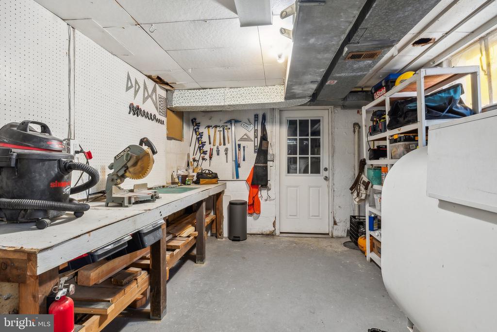 111 Groh Ln