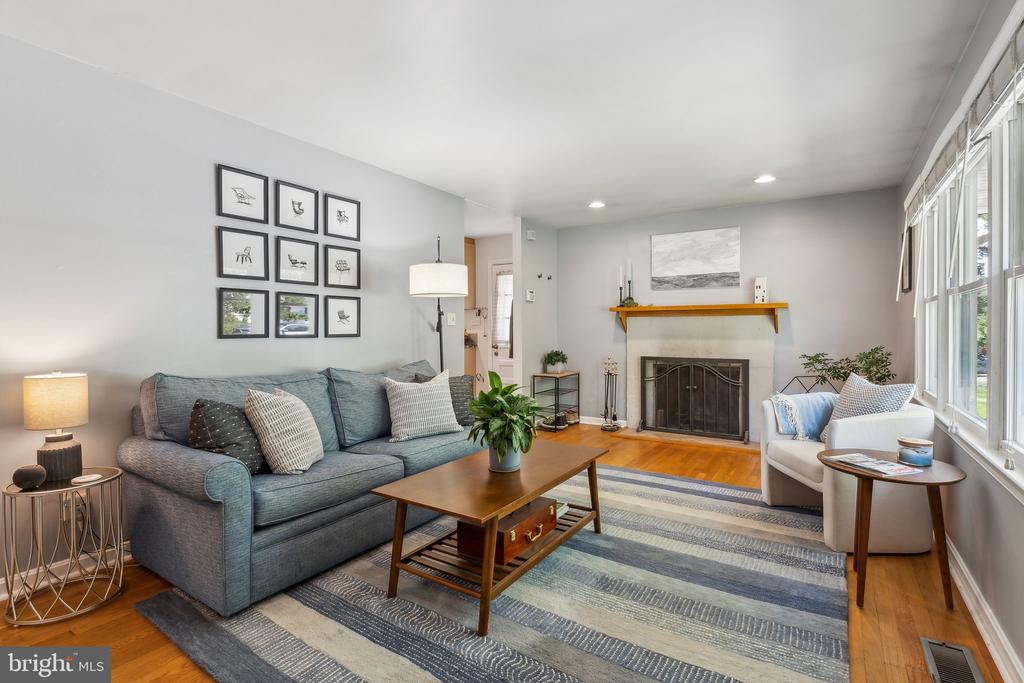 111 Groh Ln