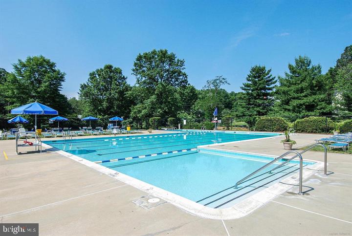 111 Groh Ln