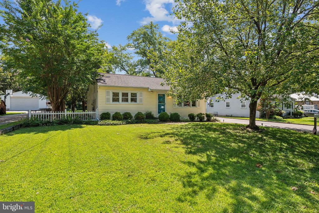 111 Groh Ln