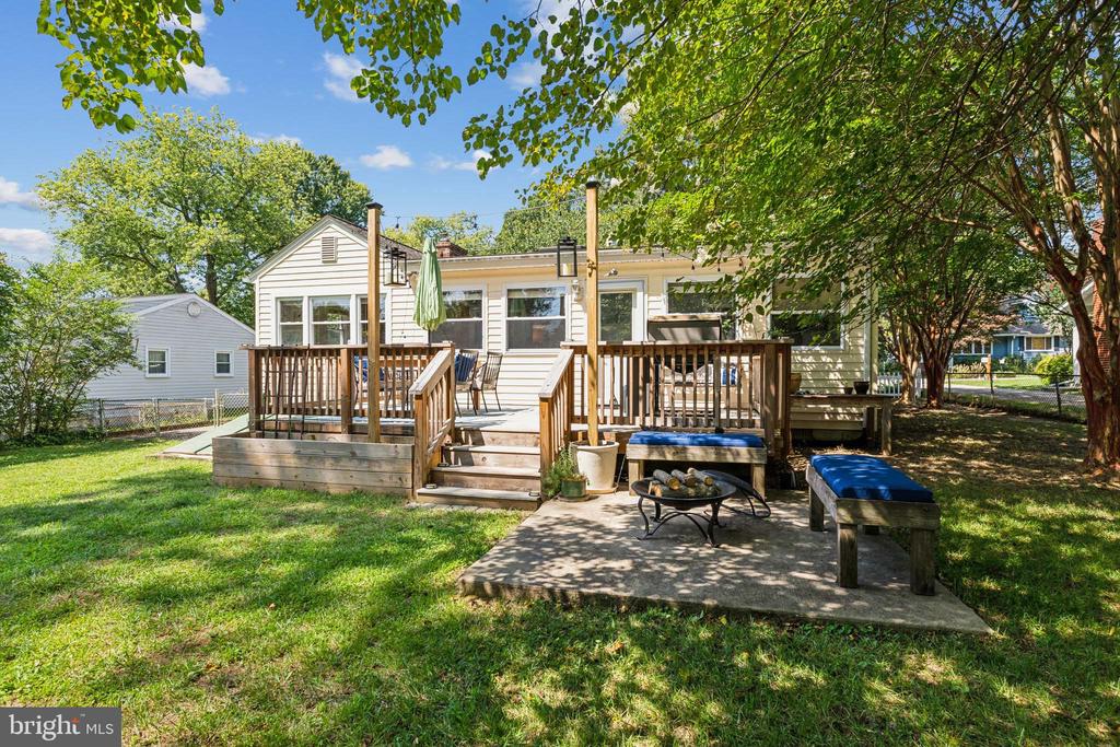 111 Groh Ln