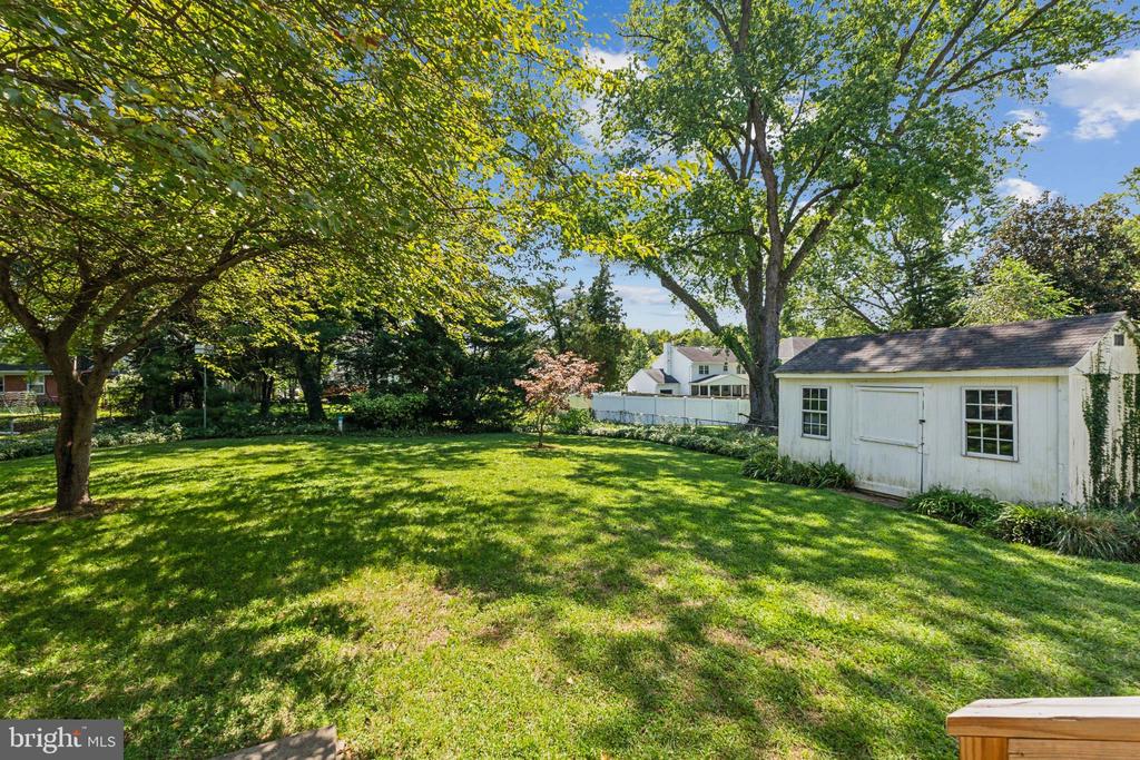 111 Groh Ln