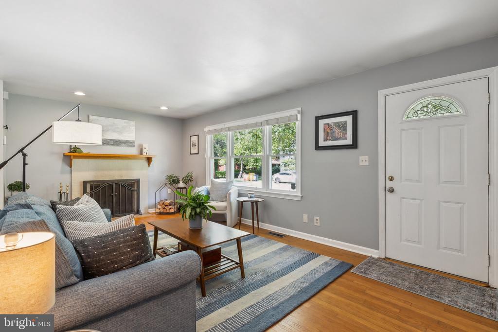 111 Groh Ln