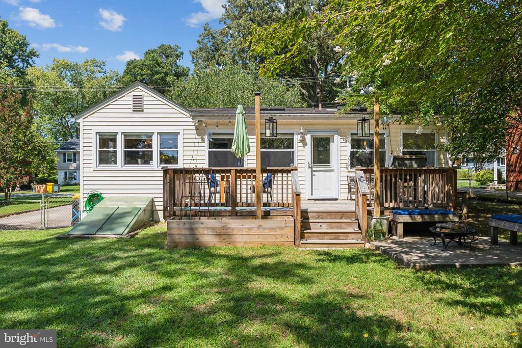 111 Groh Ln