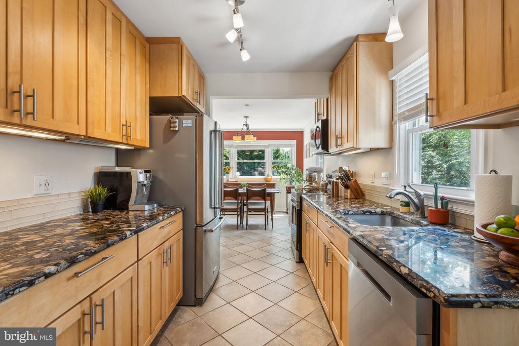 111 Groh Ln