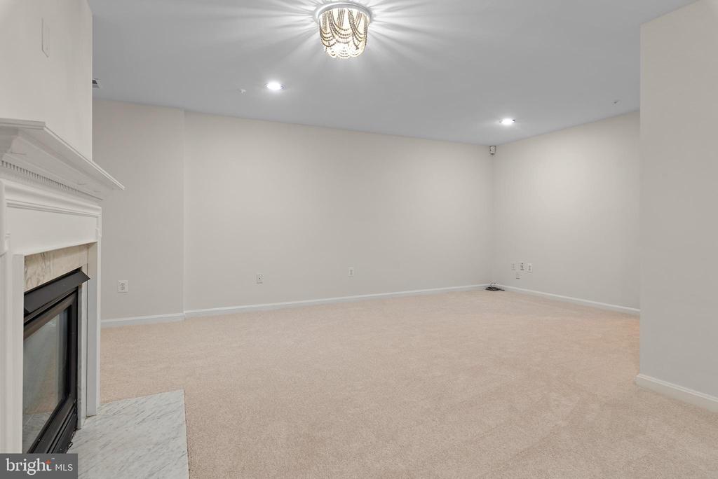 601 Puritan Ct