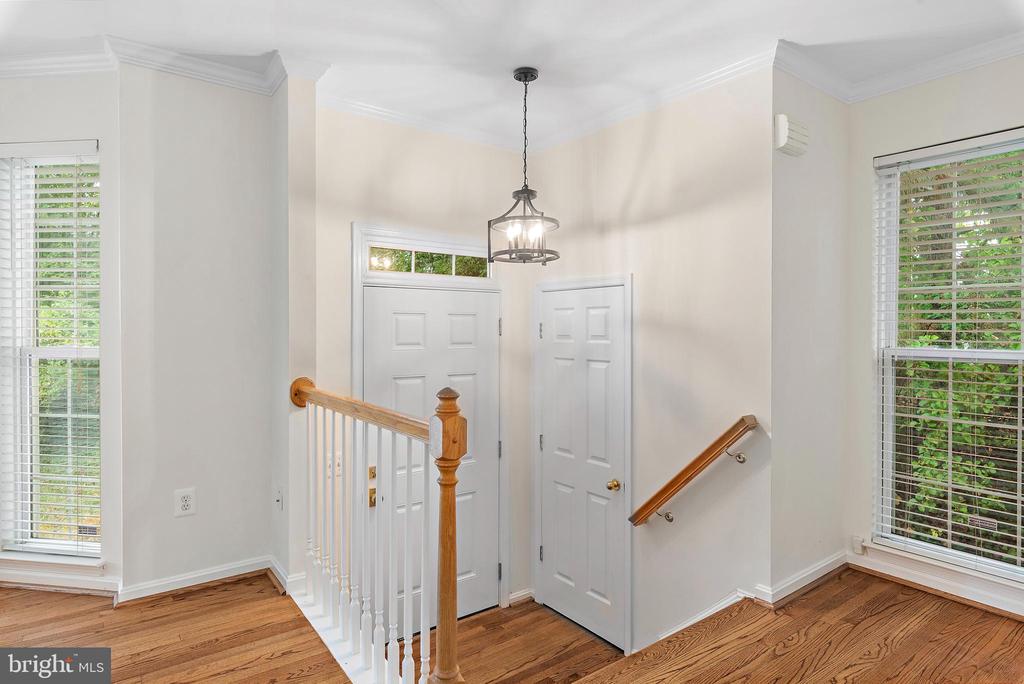601 Puritan Ct
