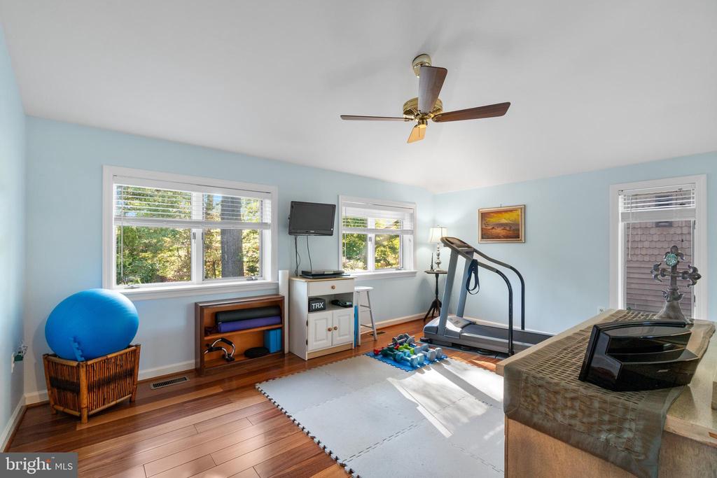 115 Spa Dr