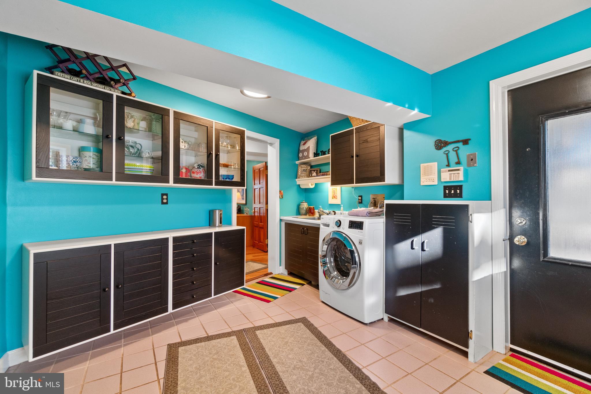 115 Spa Dr