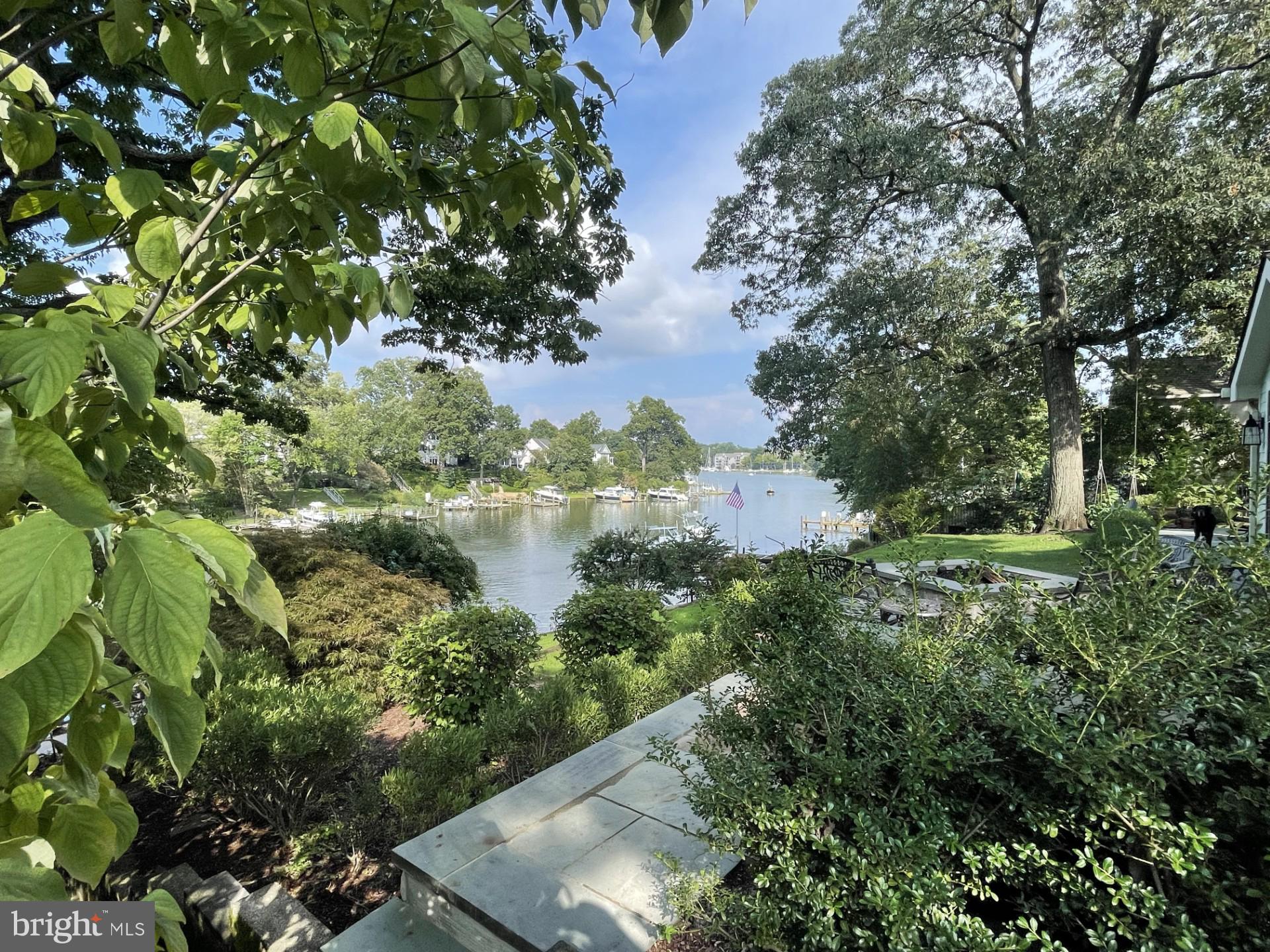 115 Spa Dr