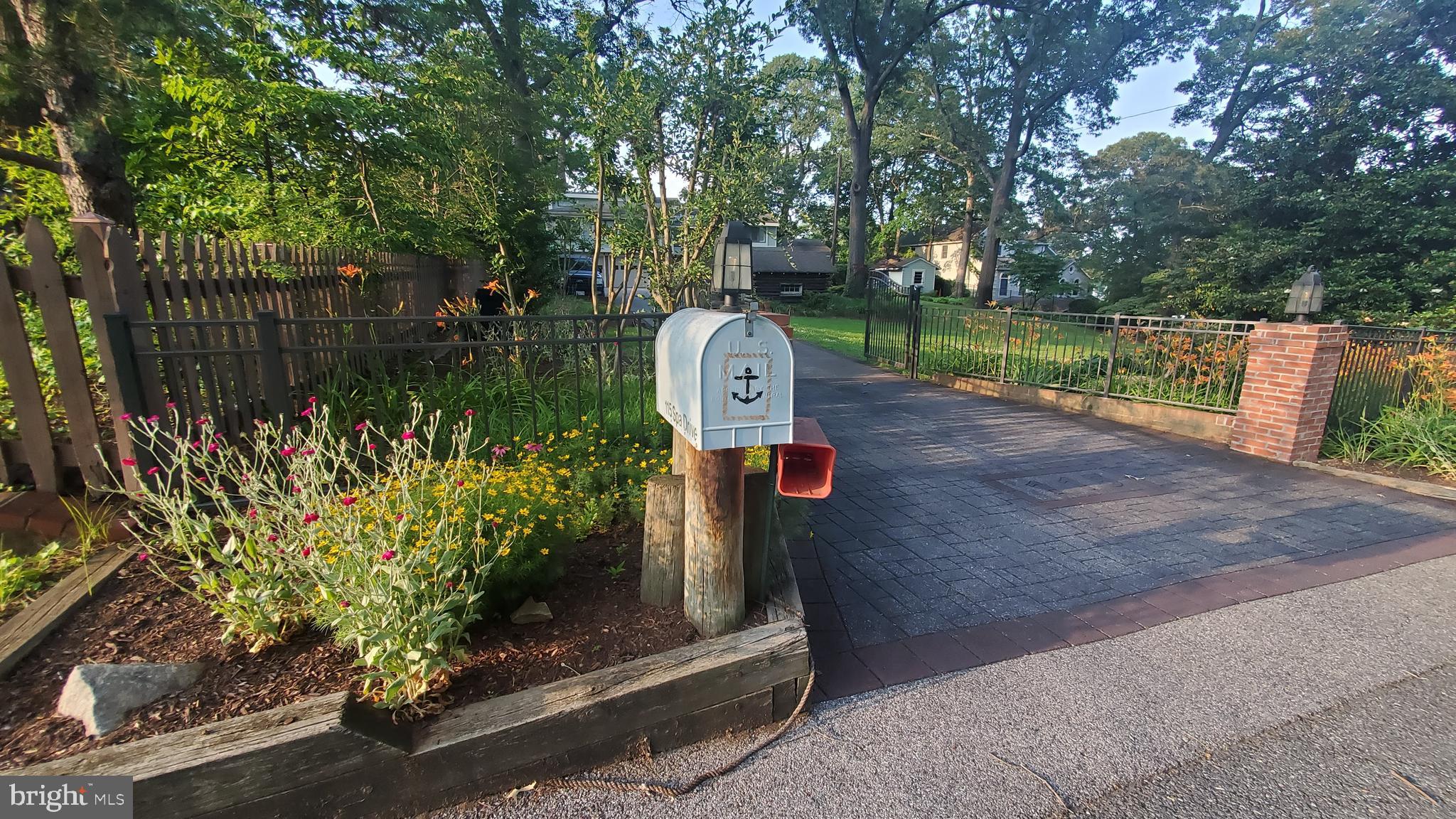 115 Spa Dr