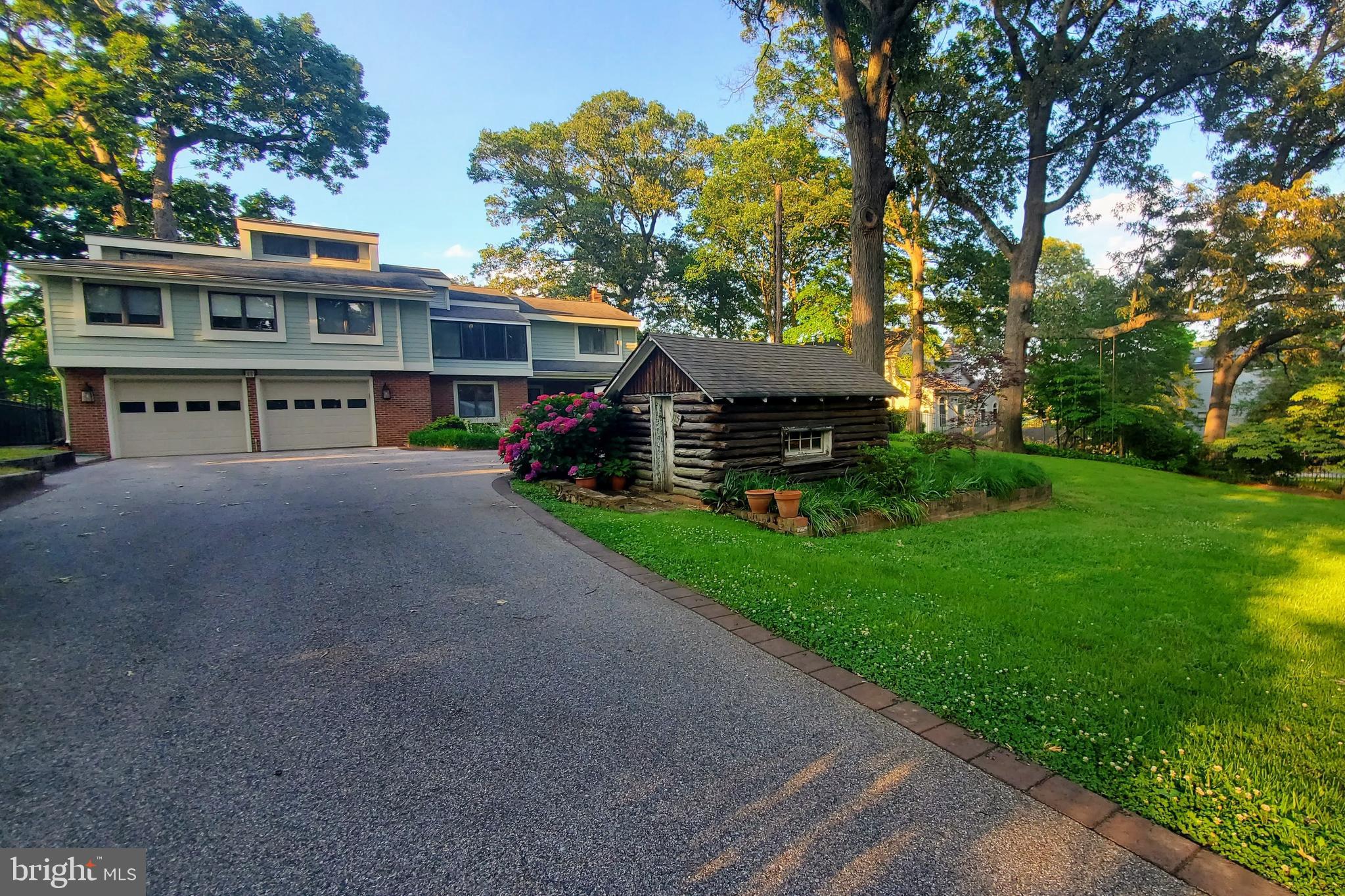 115 Spa Dr