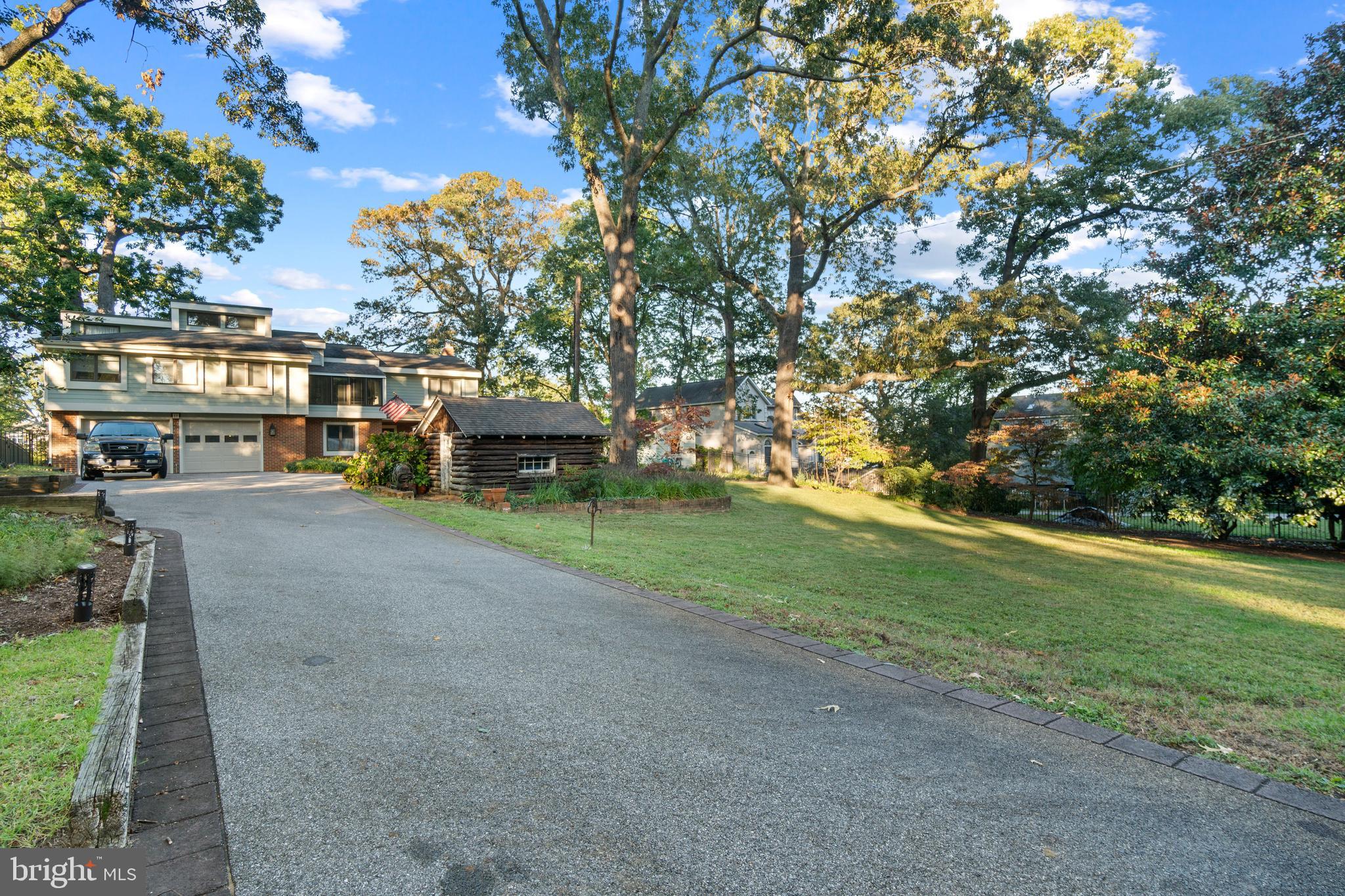 115 Spa Dr