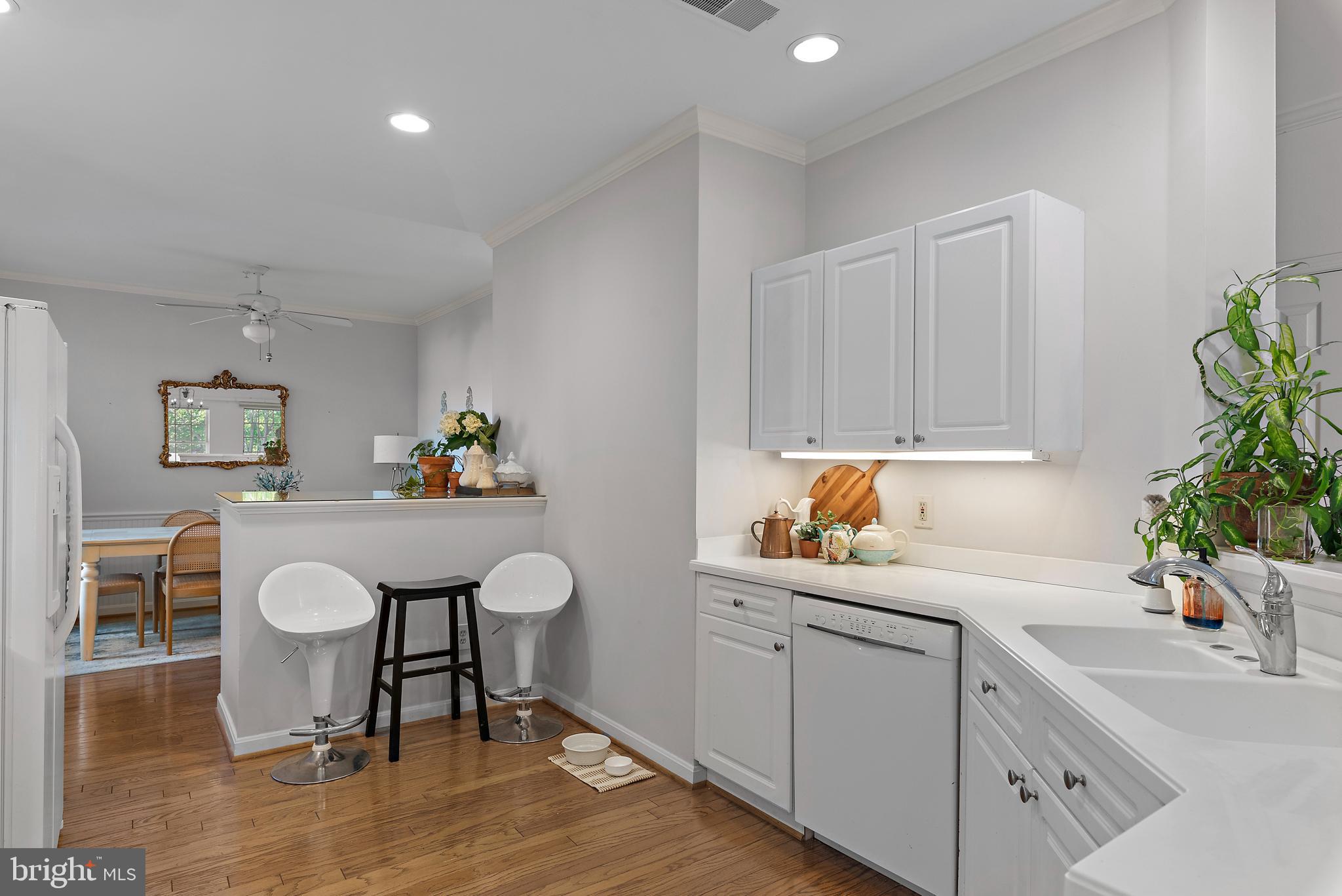 2002 PEGGY STEWART WAY #203