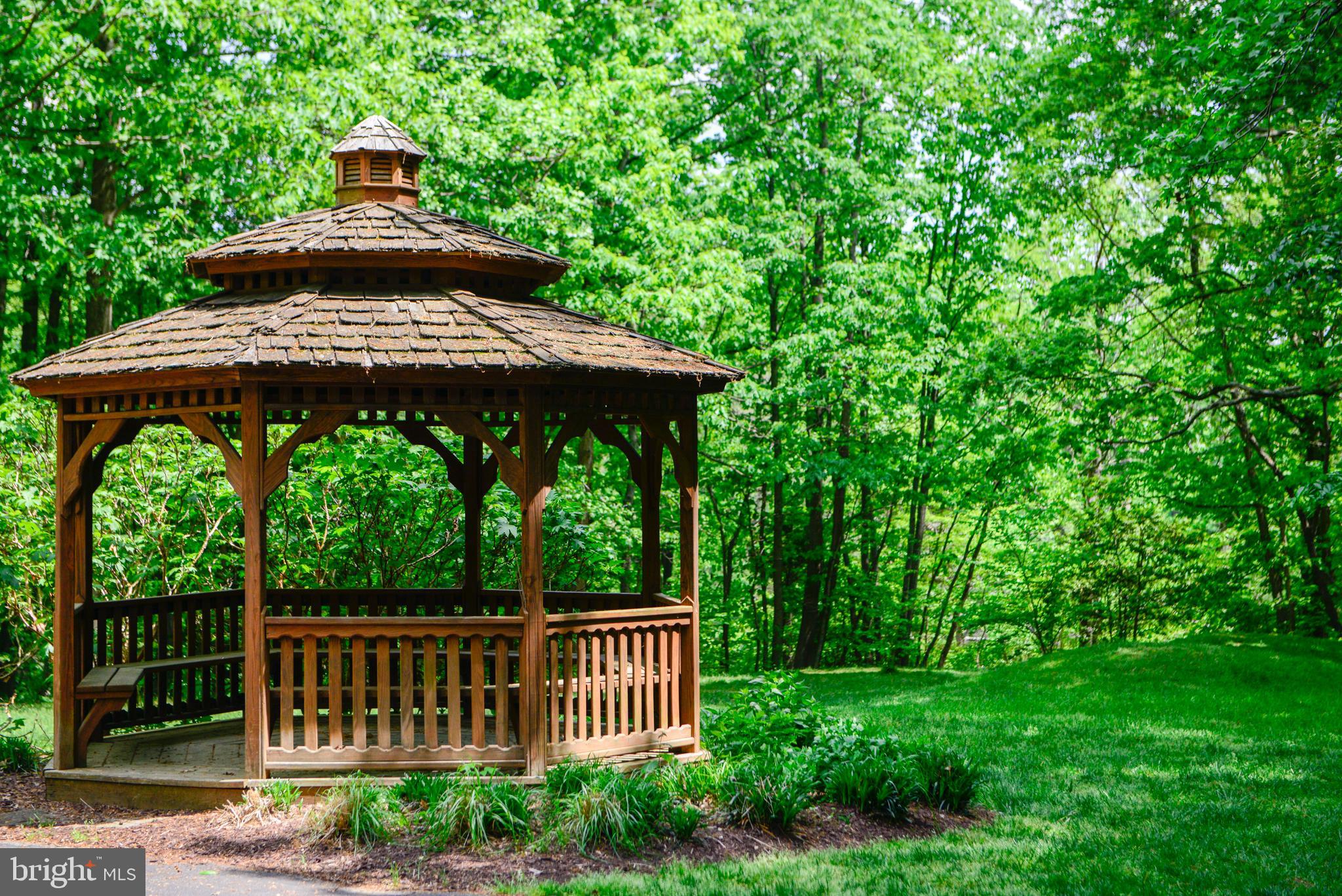 122 Spring Place Way