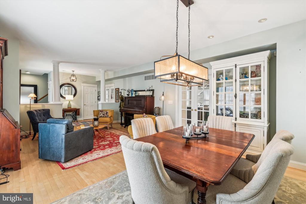 2 Danielle Ct
