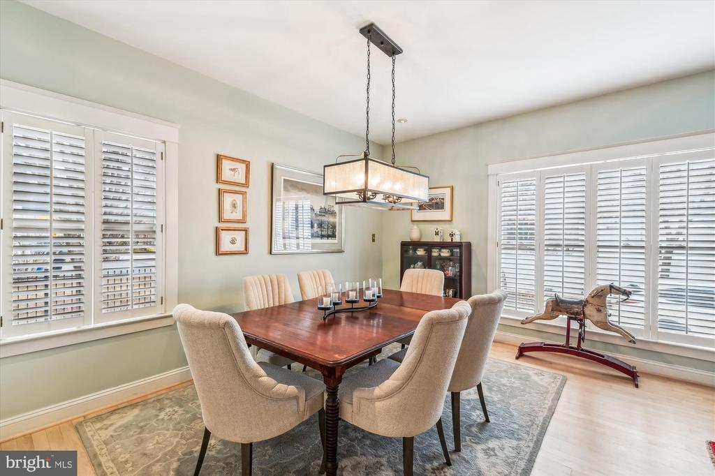 2 Danielle Ct