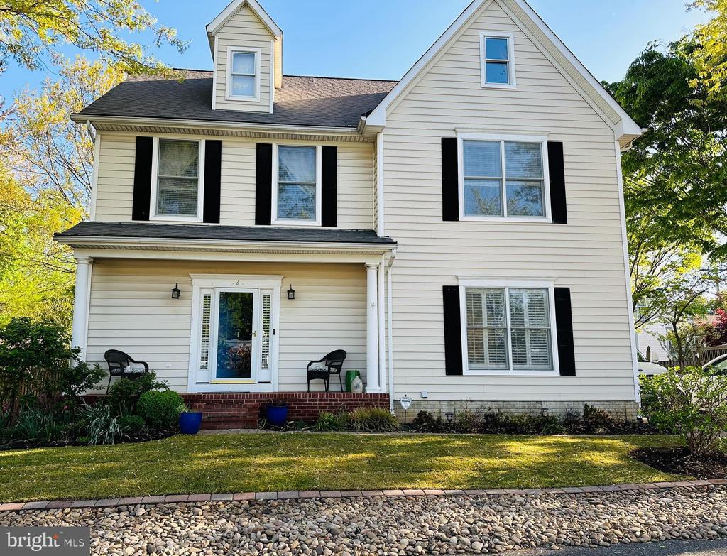 2 Danielle Ct