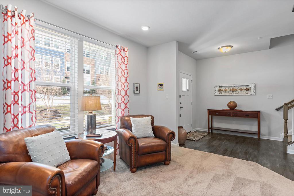 321 Bright Light Ct