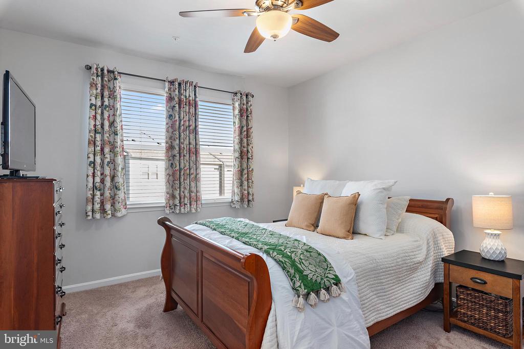 321 Bright Light Ct